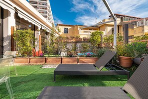 Exclusive-Suite, 1 King-Bett, eigener Pool | 1 Schlafzimmer, hochwertige Bettwaren, Betten mit Memory-Foam-Matratzen