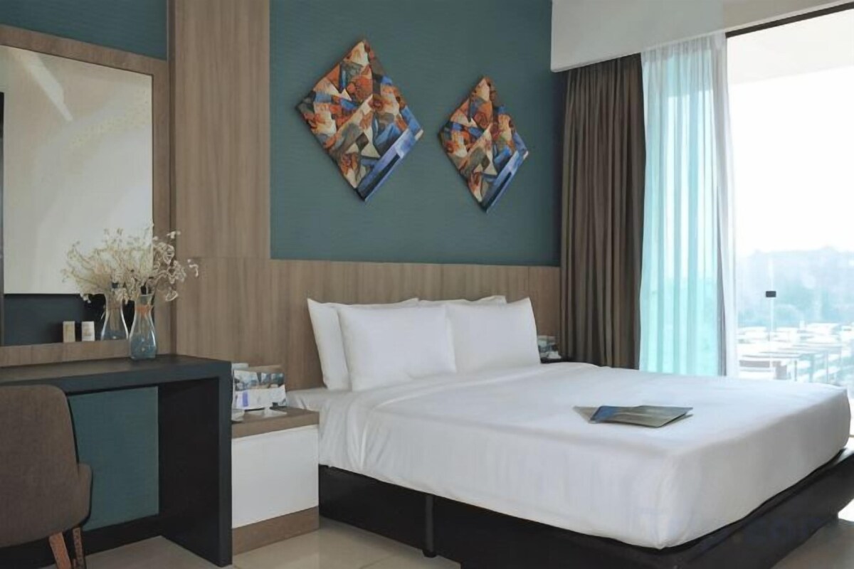 Minibar, desk, iron/ironing board (on request), free WiFi