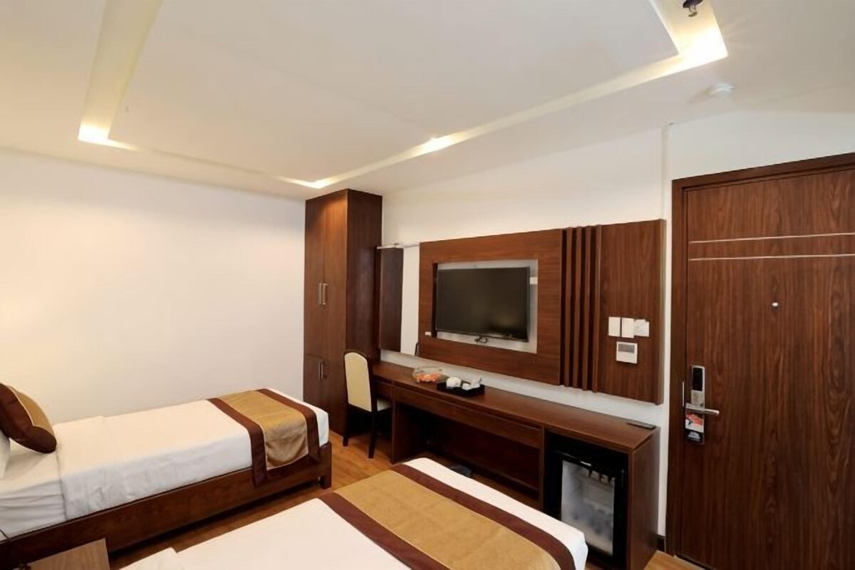 Minibar, in-room safe, desk, blackout drapes