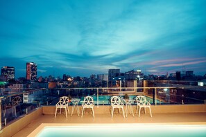 Outdoor pool - Prague Hotel (Ho Chi Minh City)