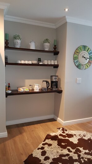 Coffee service - Riverview Guesthouse (East London)
