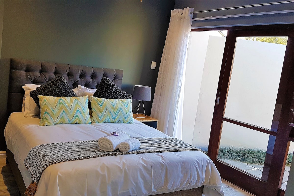 Doppelzimmer, Gartenblick | 1 Schlafzimmer, hochwertige Bettwaren, individuell dekoriert