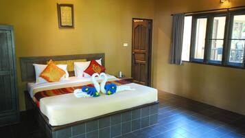 华丽双人房 | 办公桌、熨斗/熨板、折叠床/加床(额外收费)、免费 WiFi