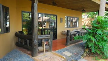 Family Deluxe Room | Teras/patio