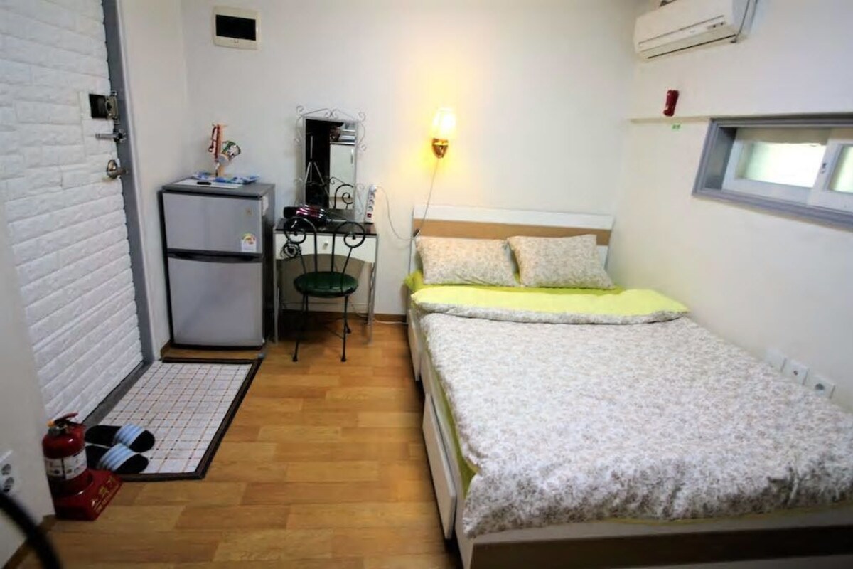 Room (Double Bed - 2)