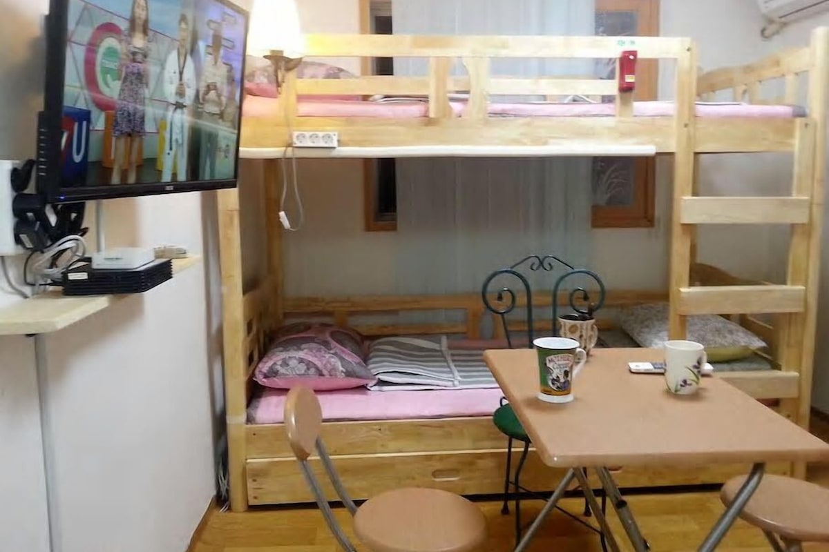 Room (3 Single Bed - 1)