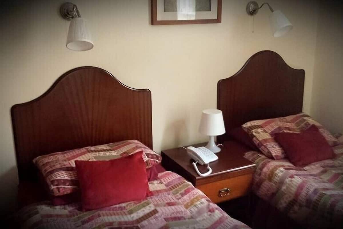 Bureau, draps fournis