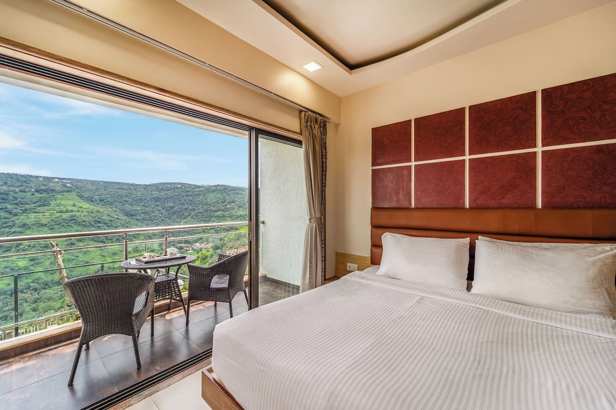 Mountain View Premier room with Balcony | 1 bedroom, desk, free WiFi