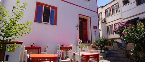 Fachada de la propiedad