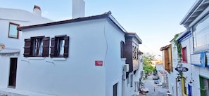 Comfort House, Annex Building | City view
