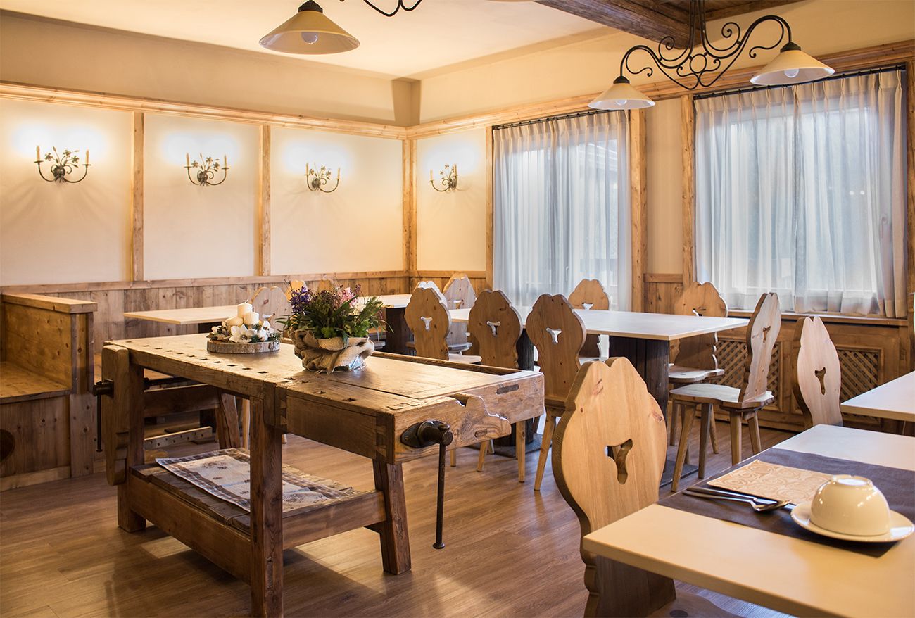 Free daily cooked-to-order breakfast