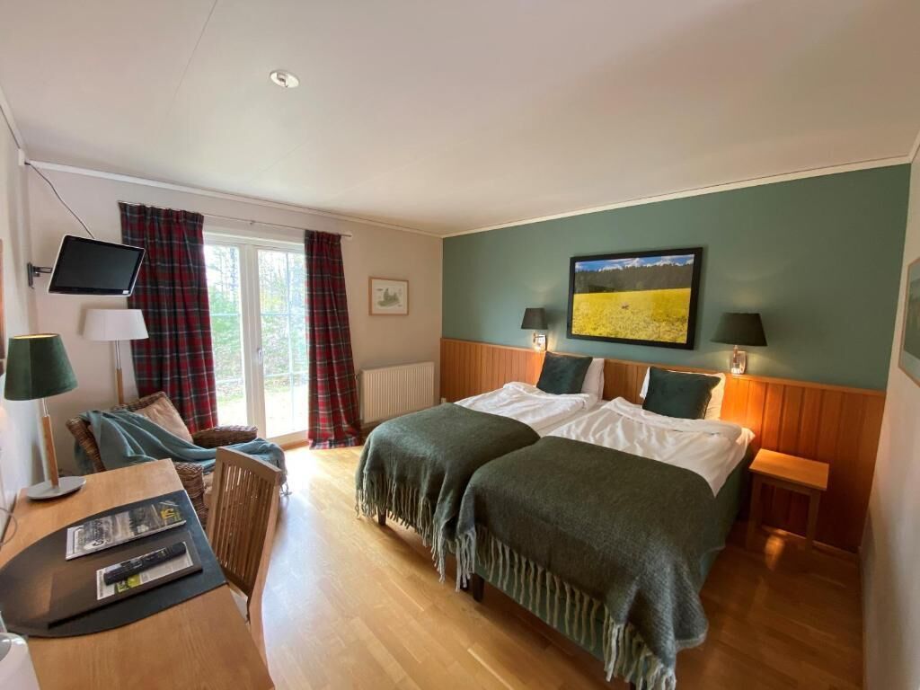 desk, iron/ironing board, free cots/infant beds, rollaway beds