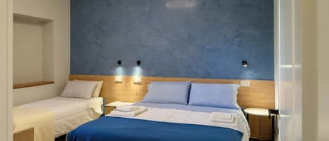 Premium bedding, desk, soundproofing, free WiFi
