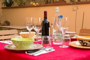 Classic-huone, patio | Terassi/patio