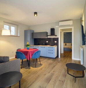 Superior Apartment | Living area | Flat-screen TV - B&B Dimora Morelli (Gubbio)