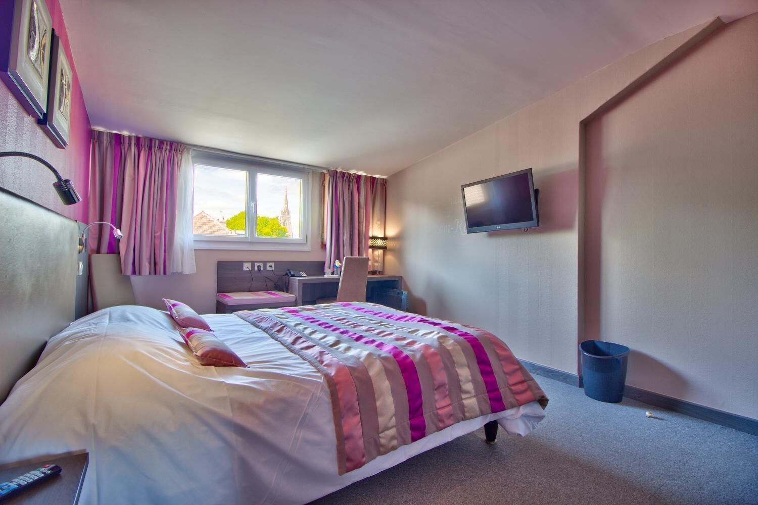 Décoration personnalisée, ameublement personnalisé, bureau