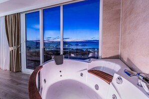 Minibar, caja de seguridad en la habitación, escritorio y wifi gratis 