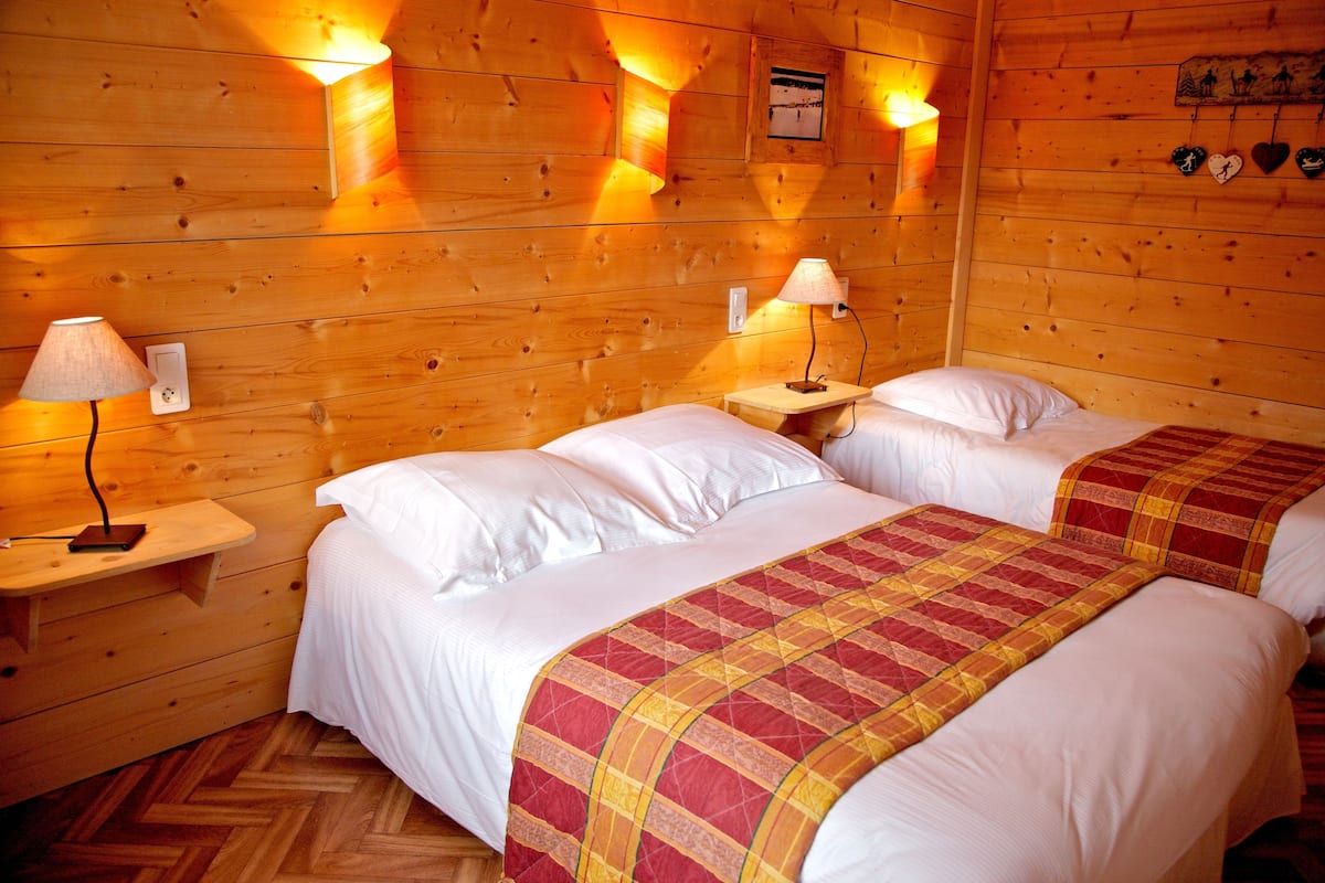 standard triple room | desk, free wifi