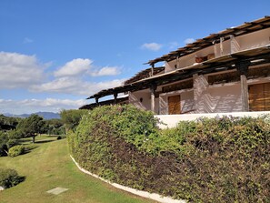 公寓, 2 间卧室 | 1 多间卧室、婴儿床、床单