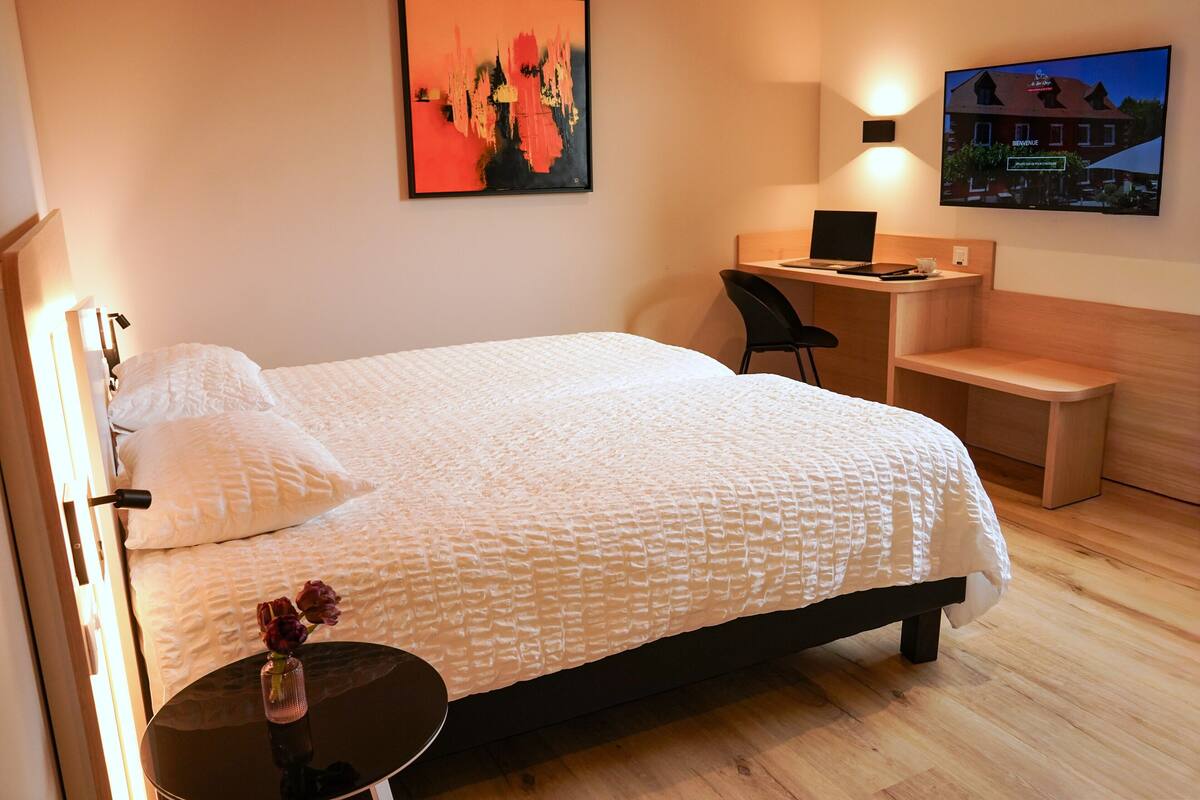 Comfort-Zweibettzimmer | Schreibtisch, Verdunkelungsvorhänge, schallisolierte Zimmer