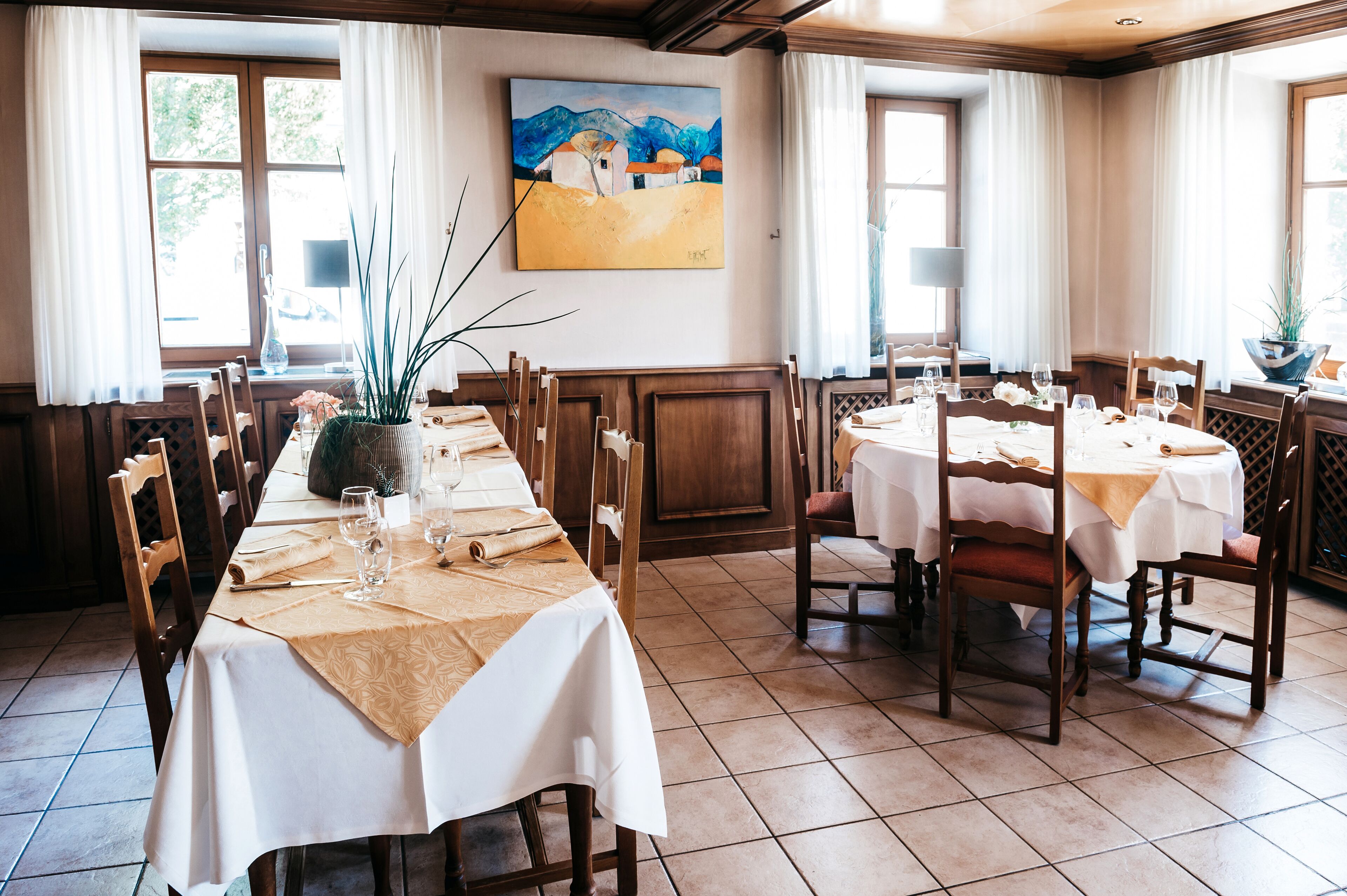 lunch and dinner served, regional cuisine