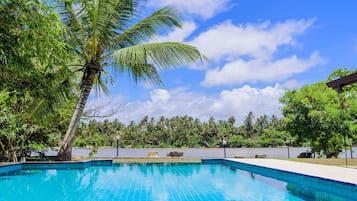 Indoor pool, outdoor pool