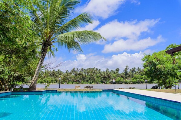 Indoor pool, outdoor pool