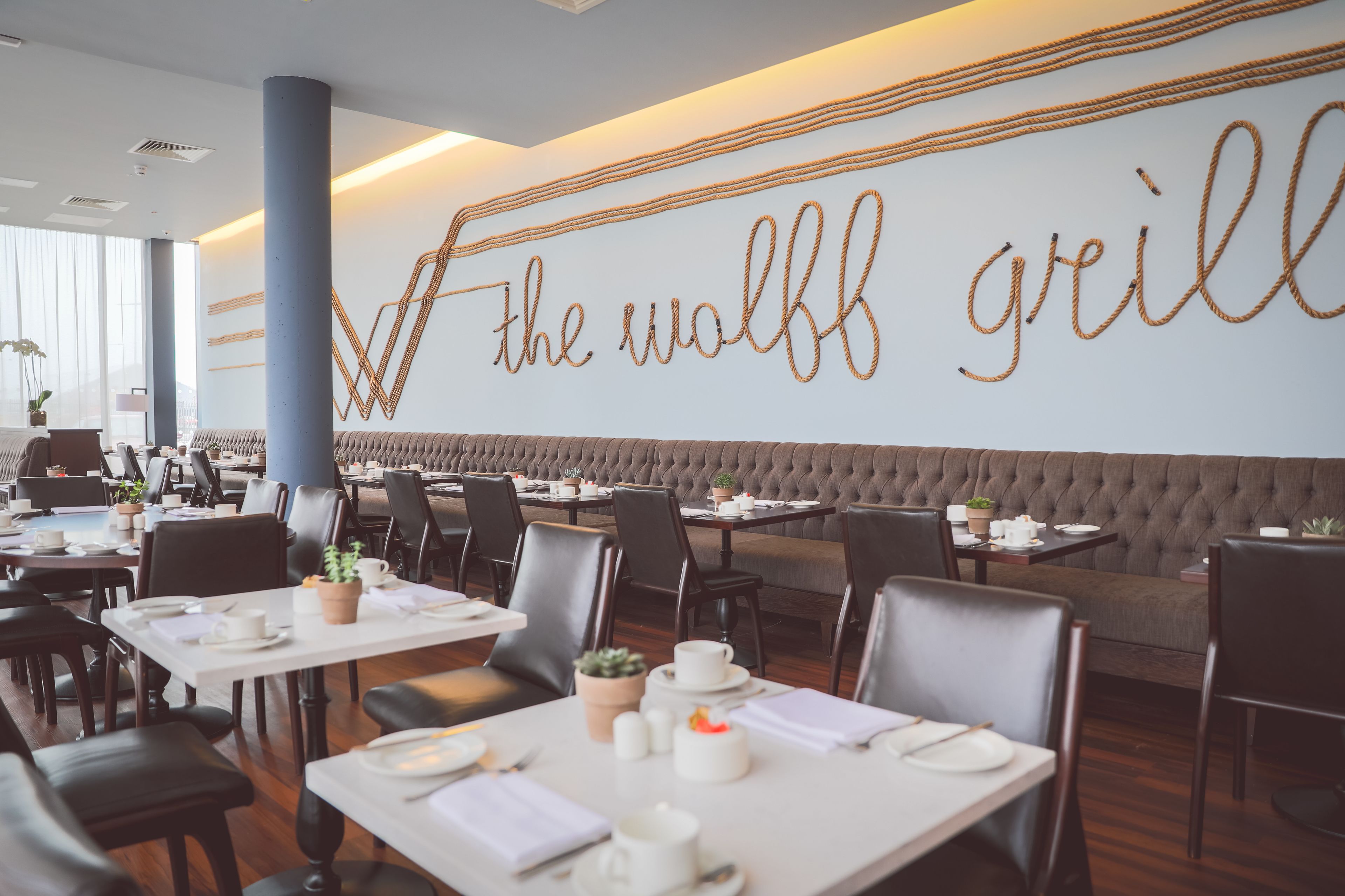 breakfast, lunch, dinner served; international cuisine