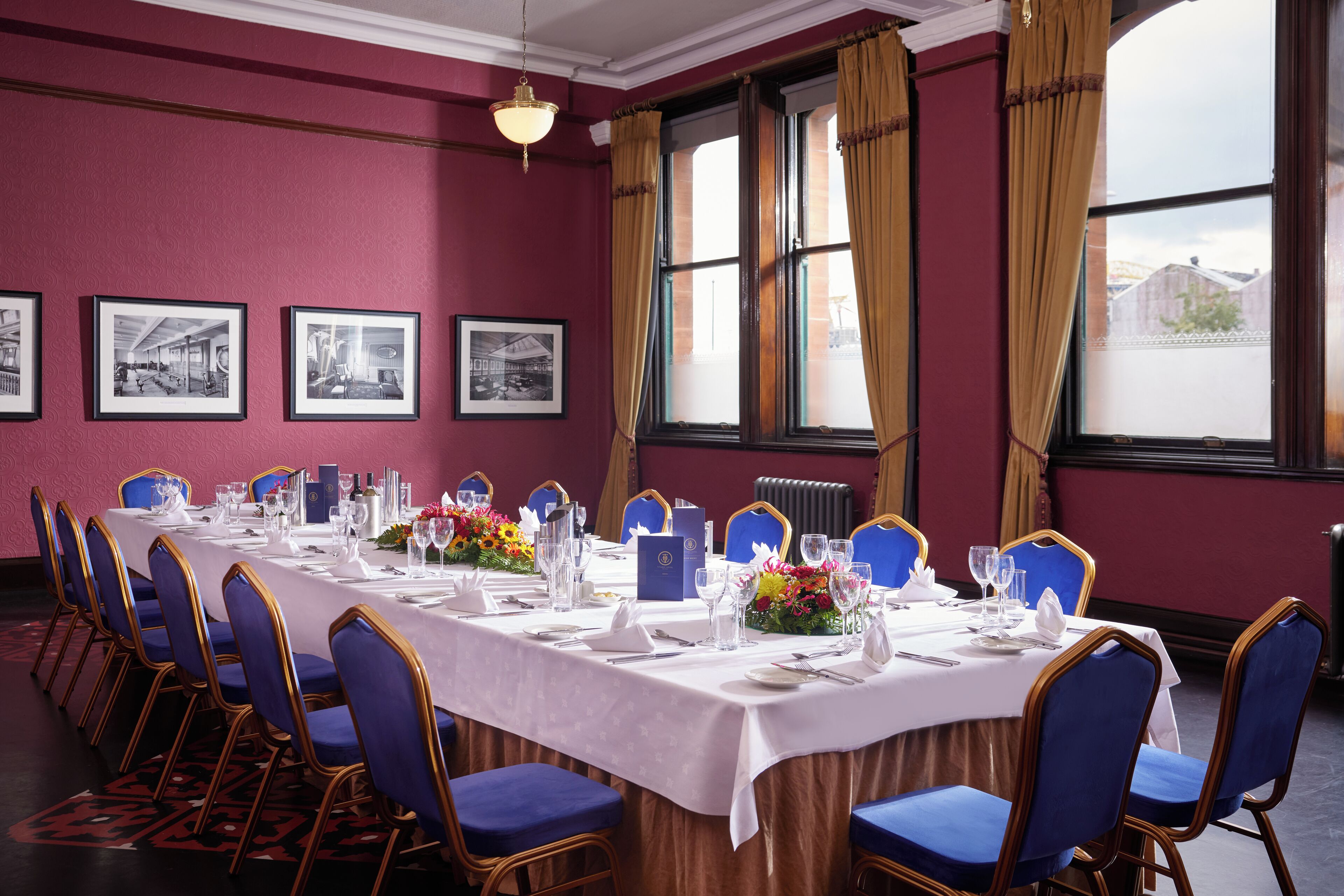 Photo - Titanic Hotel Belfast