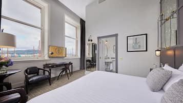 Deluxe Room, 1 King Bed | Premium bedding, in-room safe, desk, laptop workspace