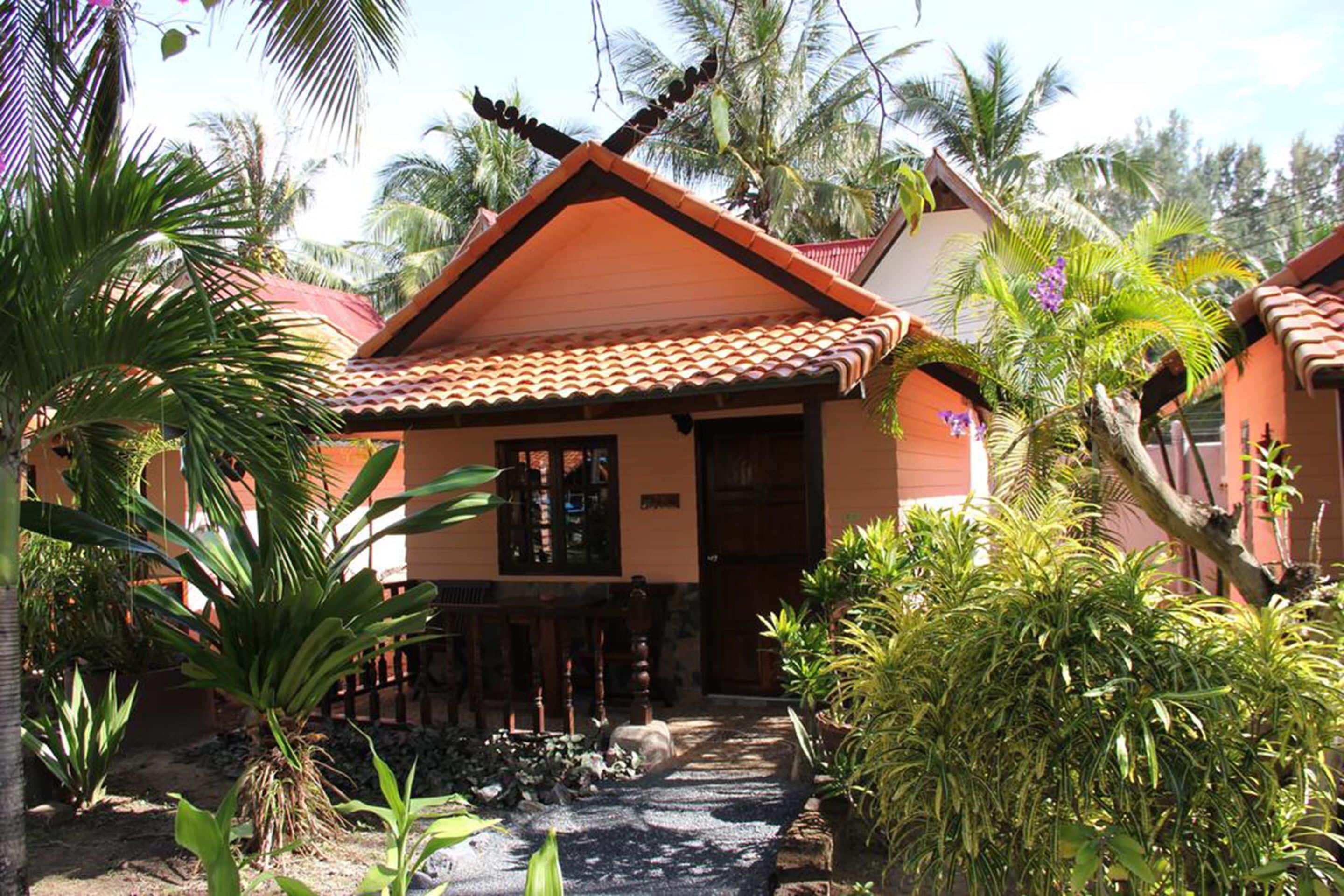garden deluxe bungalow  | minibar, free wifi, bed sheets