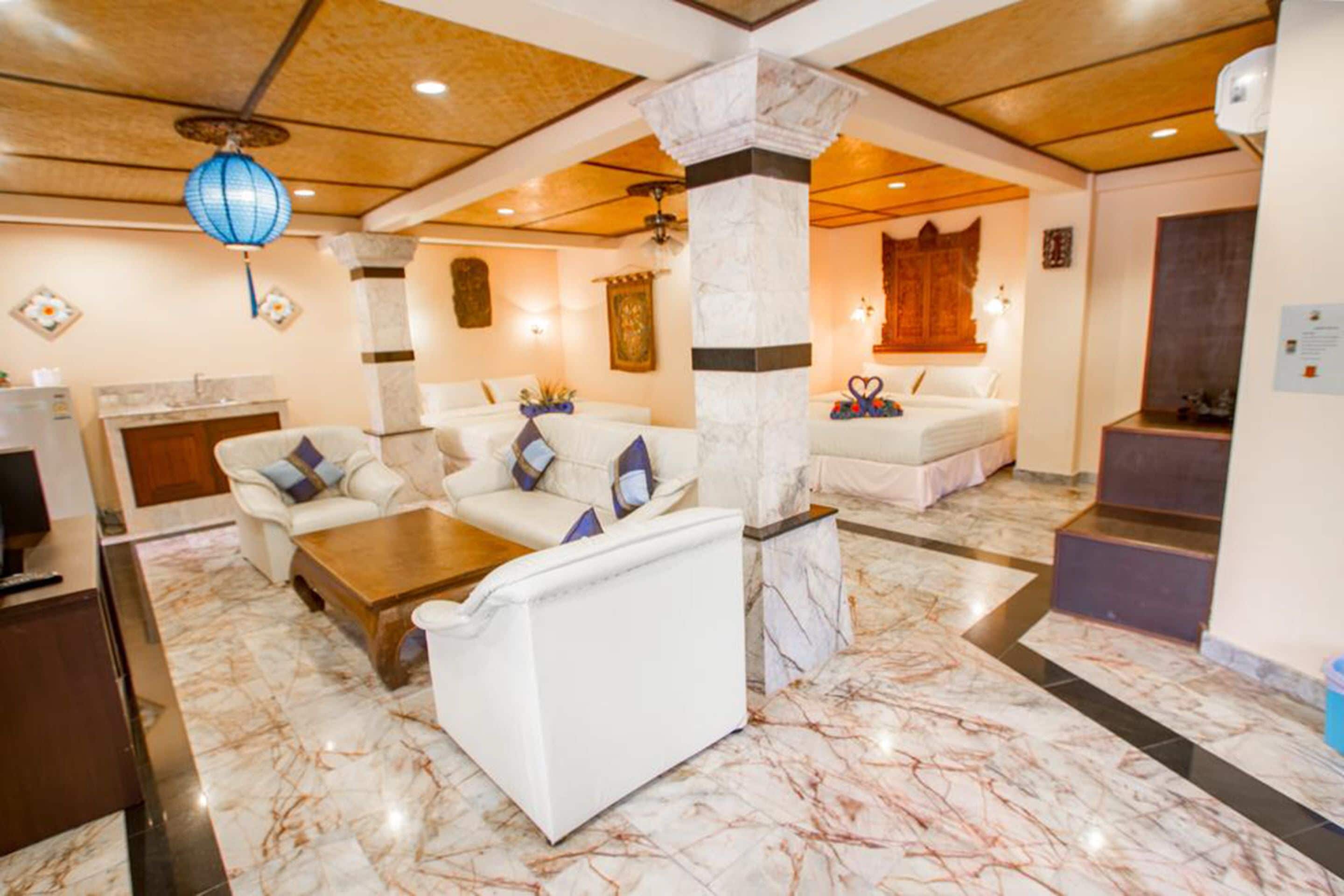 family pool suite  | minibar, free wifi, bed sheets