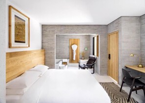 Minibar, skrivbord, mörkläggningsgardiner och gratis wi-fi