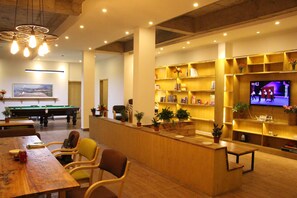 Breakfast, lunch and dinner served - Travelling With Hotel Long Ji Ping An (Guilin)