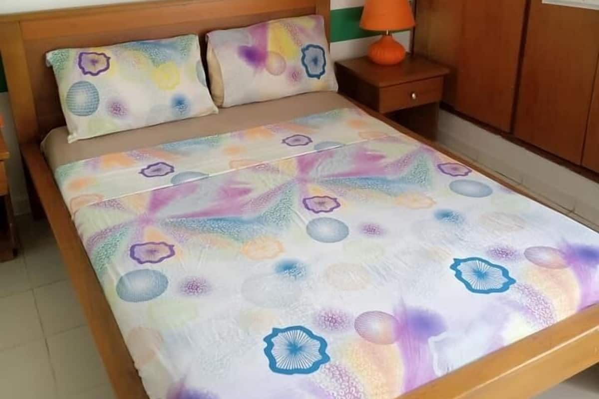 Habitación Confort doble | Escritorio, espacio para trabajar con un portátil, cortinas opacas