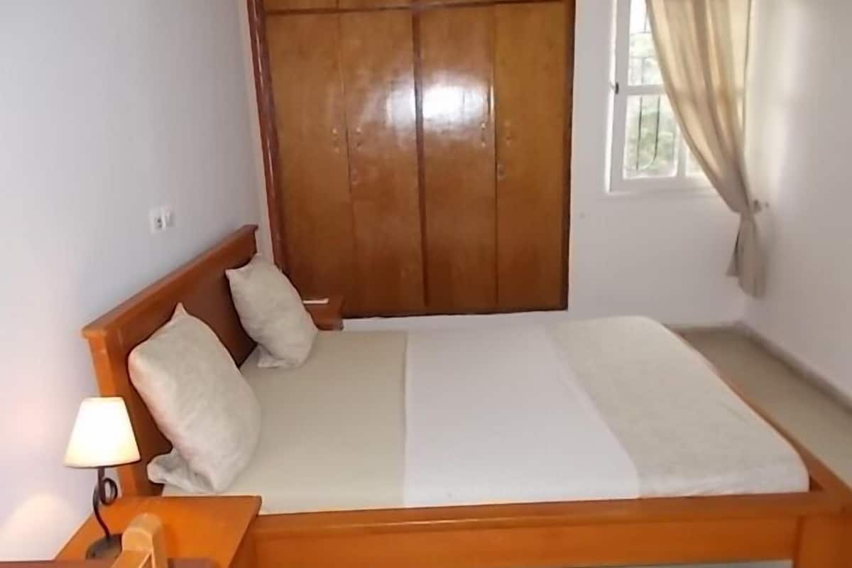 Habitación ejecutiva doble | Escritorio, espacio para trabajar con un portátil, cortinas opacas