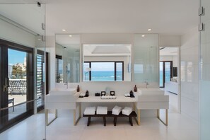 Bathroom - The Setai Tel Aviv, a Member of the leading hotels of the world (Tel Aviv)