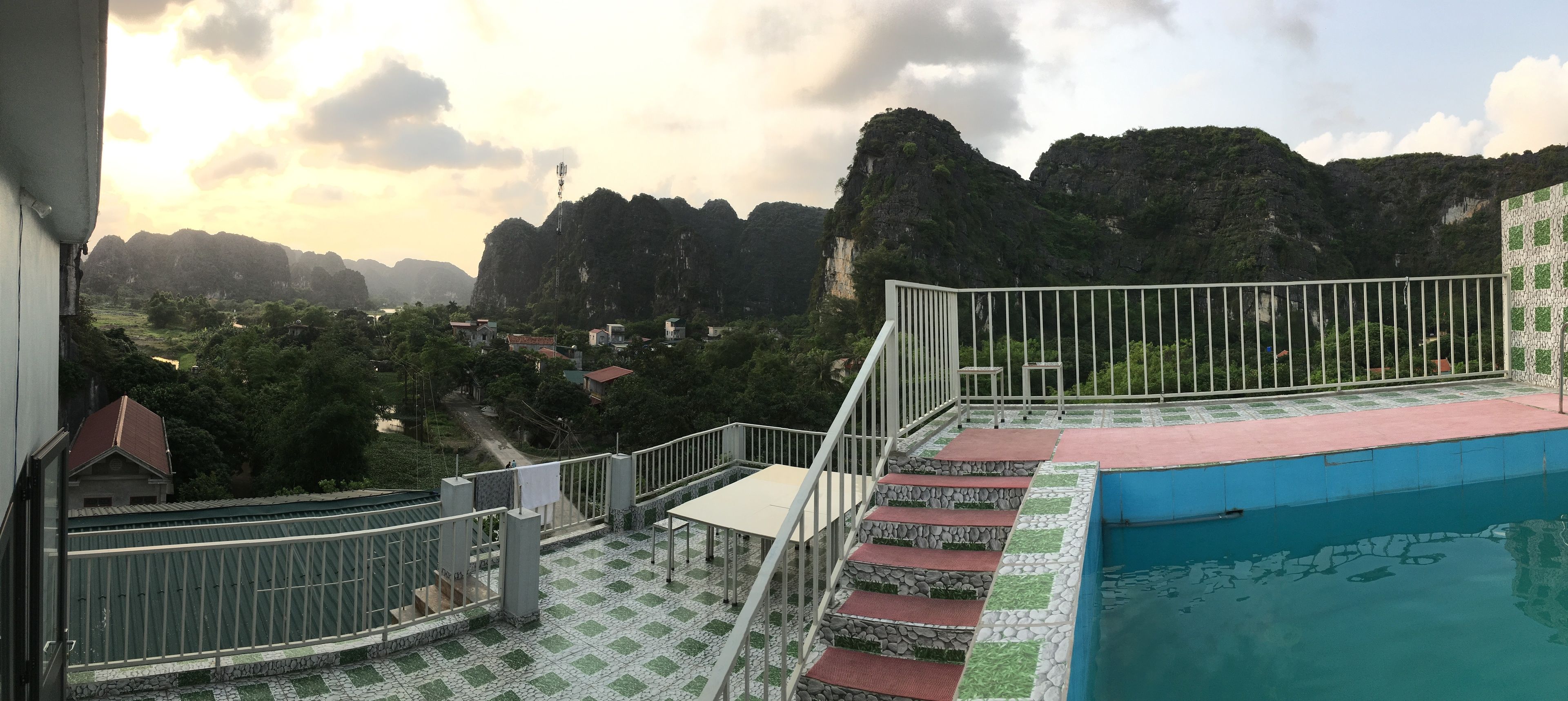 outdoor pool, pool loungers