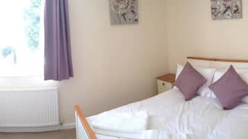 1 bedroom, iron/ironing board, free cots/infant beds, free WiFi