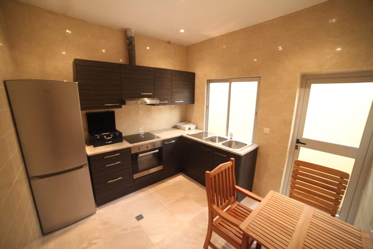 Deluxe Villa, 2 Bedrooms | Dapur peribadi | Peti sejuk
