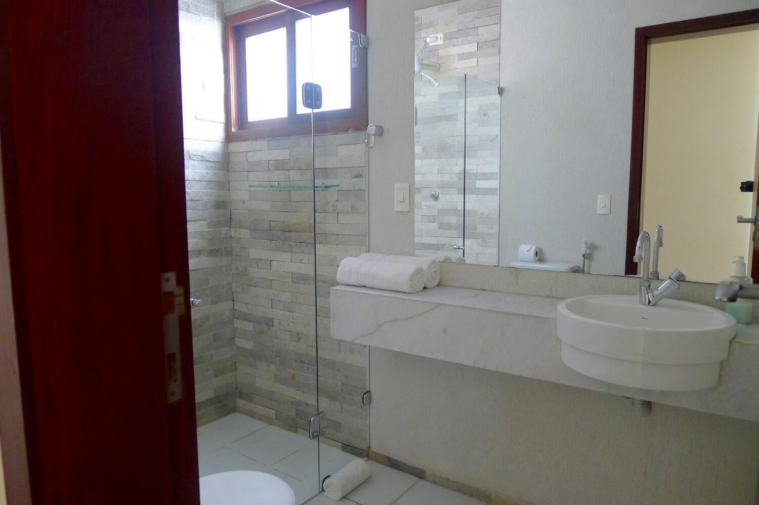 Apartment | Bathroom | Shower, free toiletries, towels
