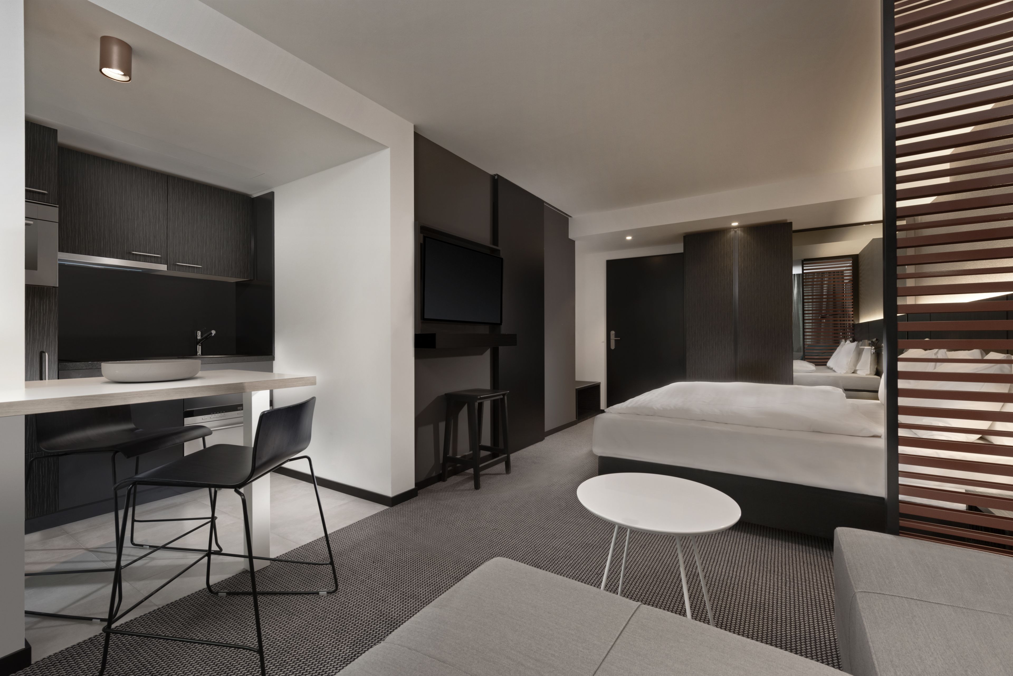 Hypo-allergenic bedding, in-room safe, desk, blackout drapes