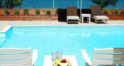 Ariadnes Holiday Accommodation