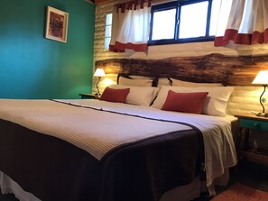 Ferienhütte, zum Garten hin