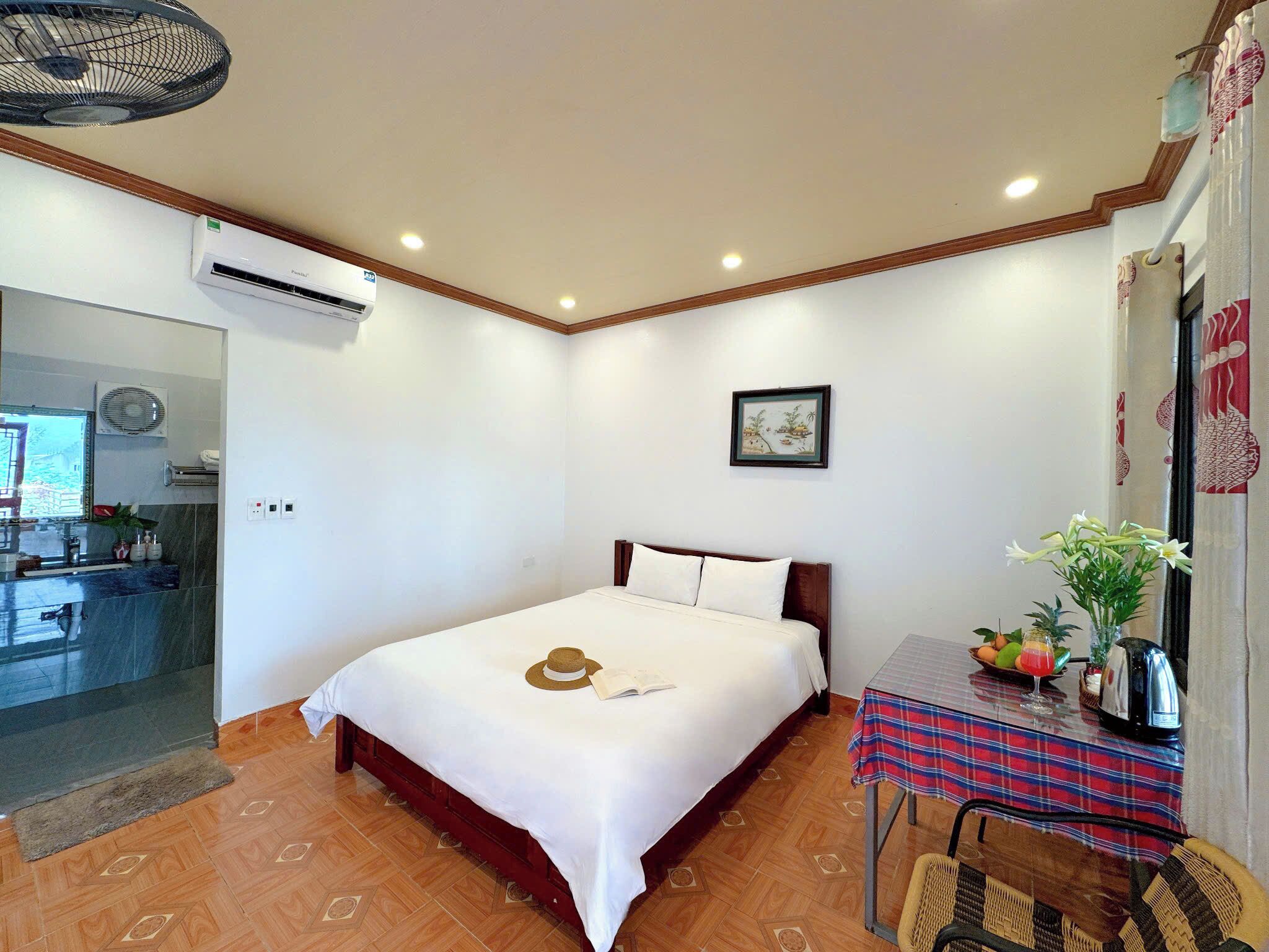 Double Room | Minibar, in-room safe, desk, soundproofing