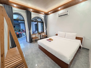 Deluxe Double Room - Tuan Ngoc Hotel (Hoa Lu)
