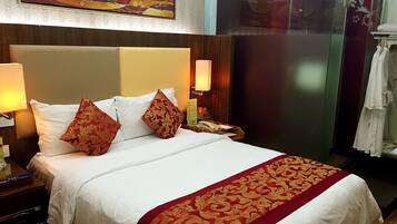 Minibar, in-room safe, desk, blackout drapes