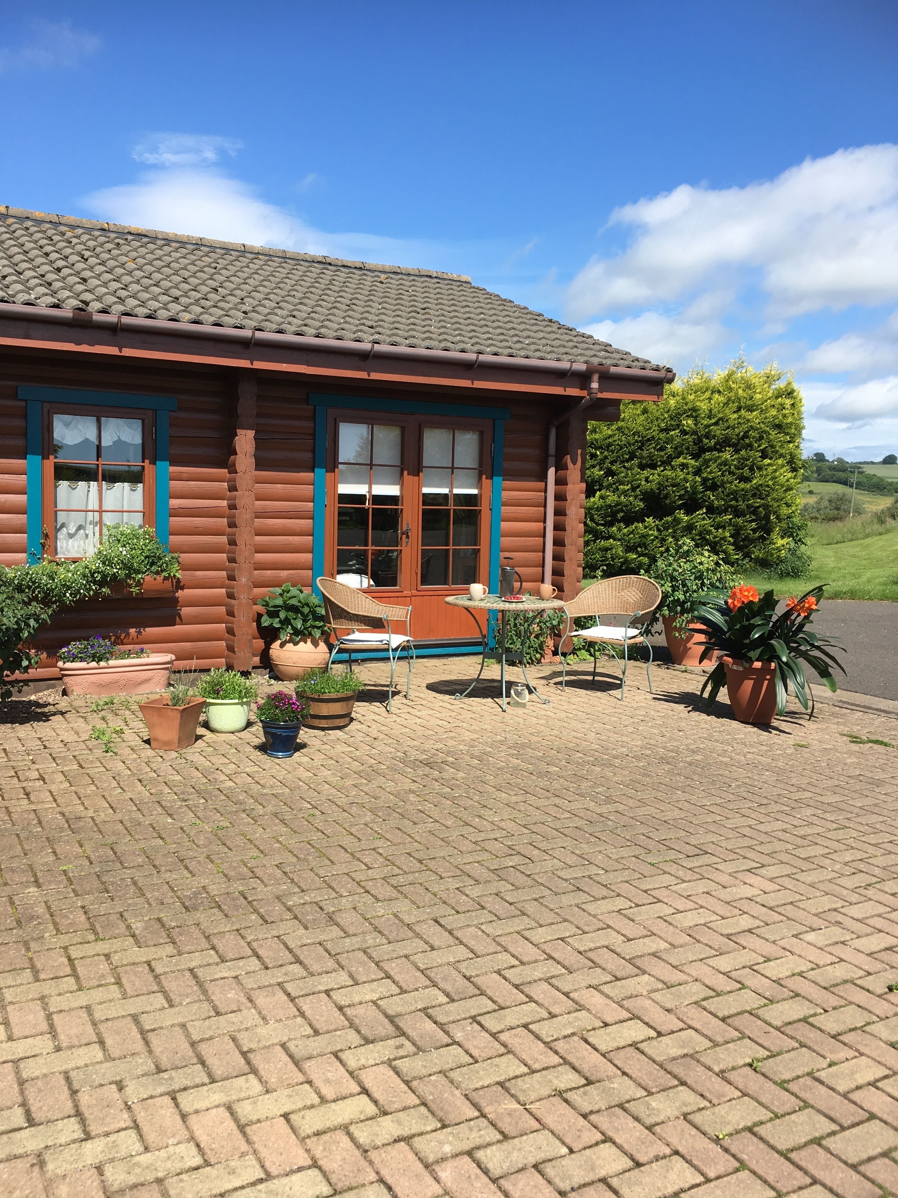 المنشأة من الخارج