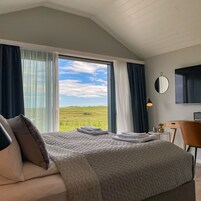 Double or Twin Room | In-room safe, desk, blackout drapes, soundproofing