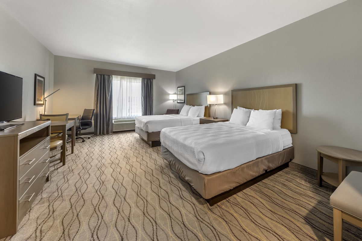 Standard Room, 2 Queen Beds, Non Smoking, Kitchenette